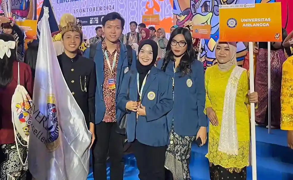 Foto bersama Suma dan Tim pada Acara PIMNAS ke-37 (Foto: Dok. Suma)