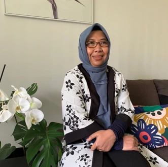 Professor Rachmah Ida, a professor from the Department of Communications Universitas Airlangga (UNAIR) (Photo: FISIP UNAIR)