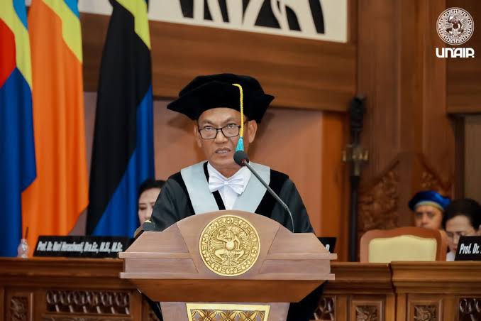 Prof. Drs. Ec. Tri Haryanto, MP, PhD—Professor at Universitas Airlangga’s Faculty of Economics and Business (Photo: By courtesy)