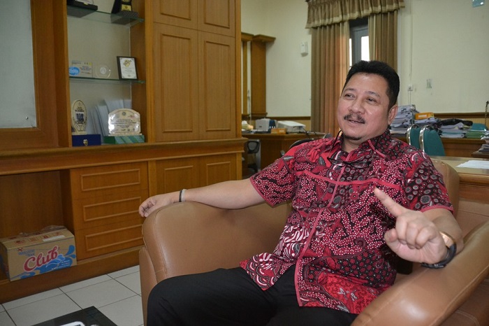 Ahli bedah plastik UNAIR Prof. Dr. David Sontani Perdanakusuma