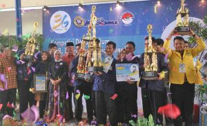 Tim debat BSO MYMA UNAIR