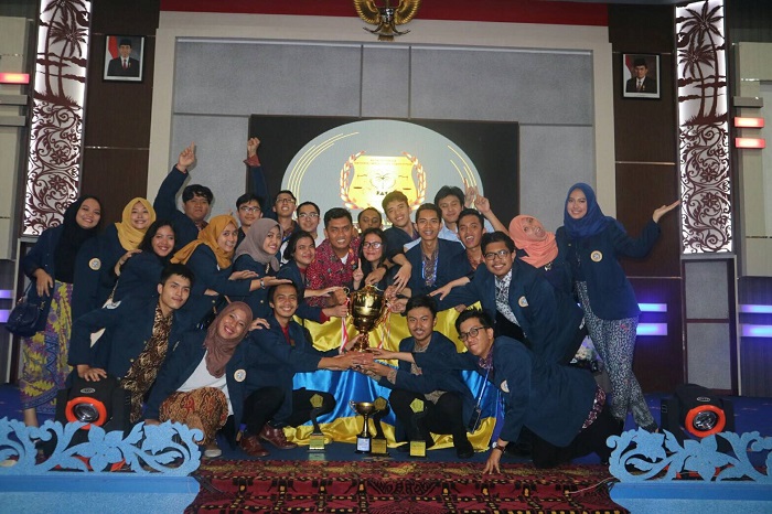 ALSA LC UNAIR Juarai NMCC Piala Mahkamah Agung XX (Foto: Istimewa)