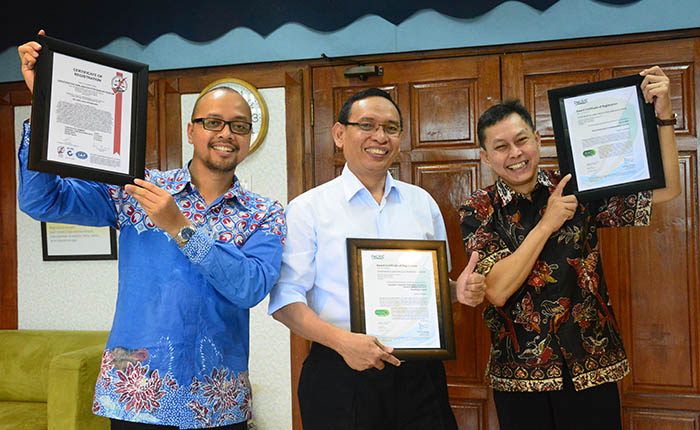 , UNAIR berhasil mempertahankan status “Excellence Level” dalam penilaian mutu pendidikan sesuai standar ISO 9001:2015, MBNQA 2015-2016, dan IWA 2:2007. (Foto: Alifian Sukma)