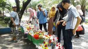 wisuda ladang bisnis