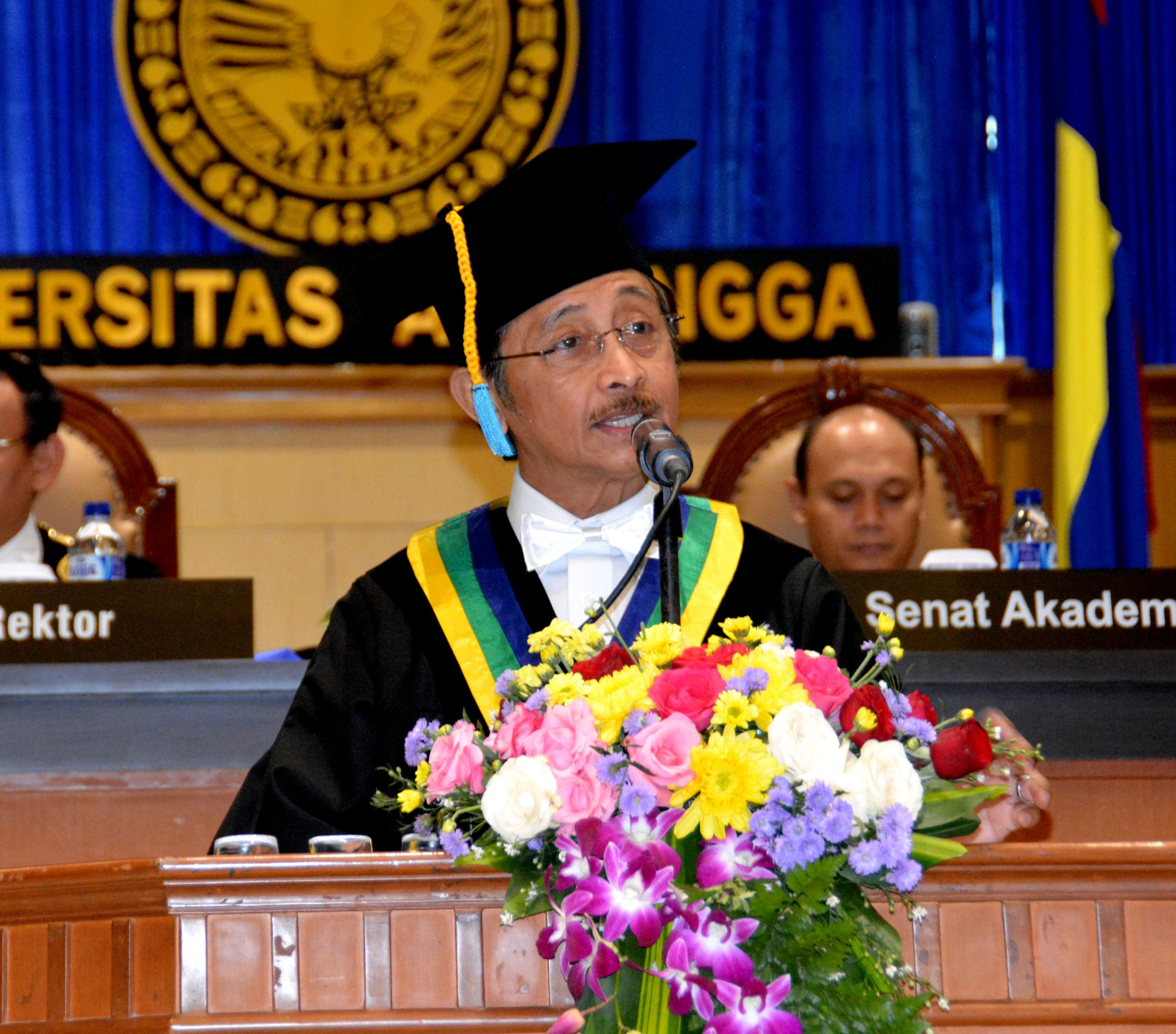 Pengukuhan Prof Ahmad Fuad