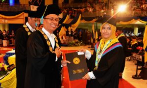 tanah kelahiran