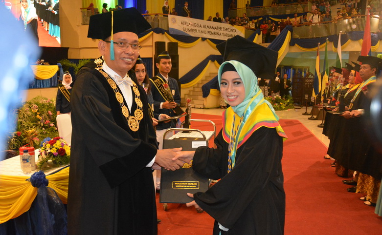 wisudawan vokasi