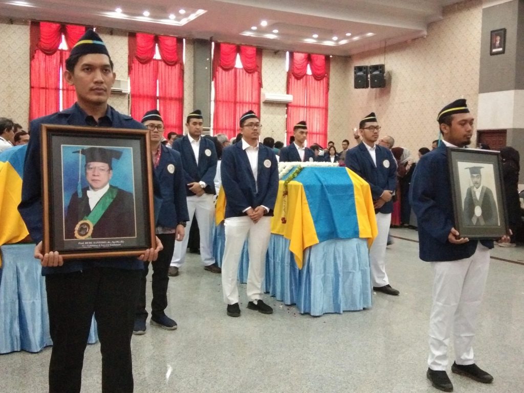 FK UNAIR mourns