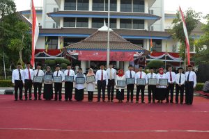 independence day awarding session