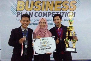 FEB unair students win