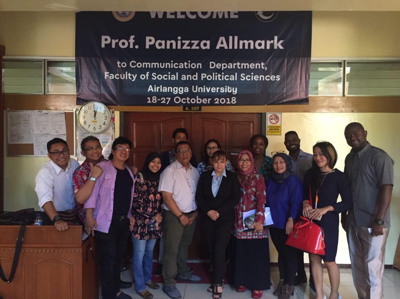 FISIP UNAIR Prof. Panizza