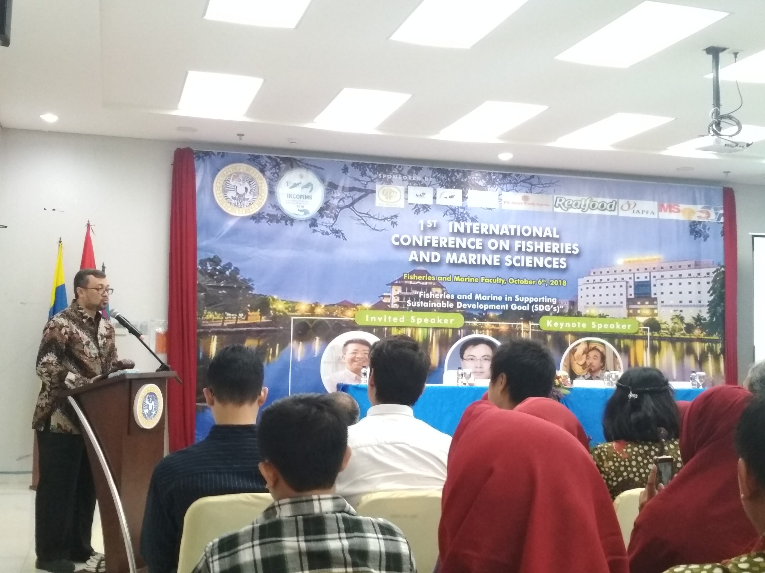 PROF. Mochammad Amin Alamsjah, Ir., M.Si., Ph.D. (Warek III) ketika sambutan. (Foto : Galuh Mega Kurnia)