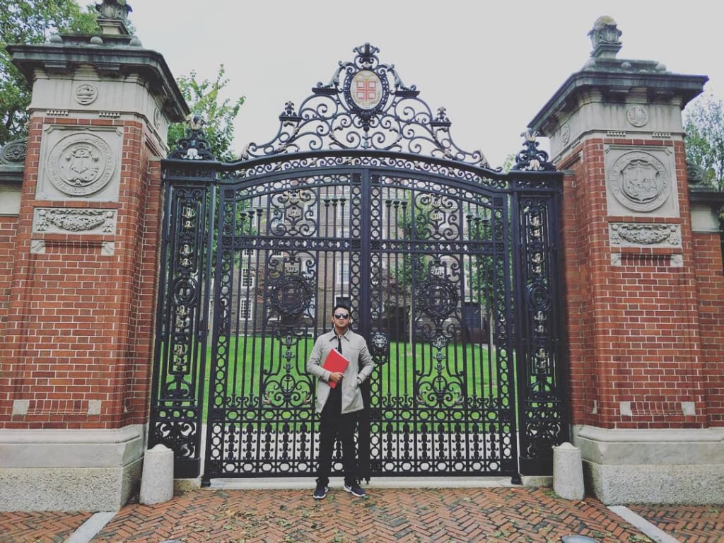 RENO Albra saat berada di Universitas Brown. (Foto: Istimewa)