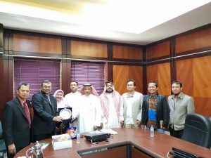 Wakil Rektor III Prof. Amin (Dua dari kiri) bersama perwakilan dari King Abdul Aziz University usai penjajakan kerja sama. (Foto: Istimewa)