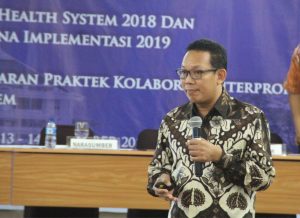 Junaidi Khotib at workshop in Hotel Santika