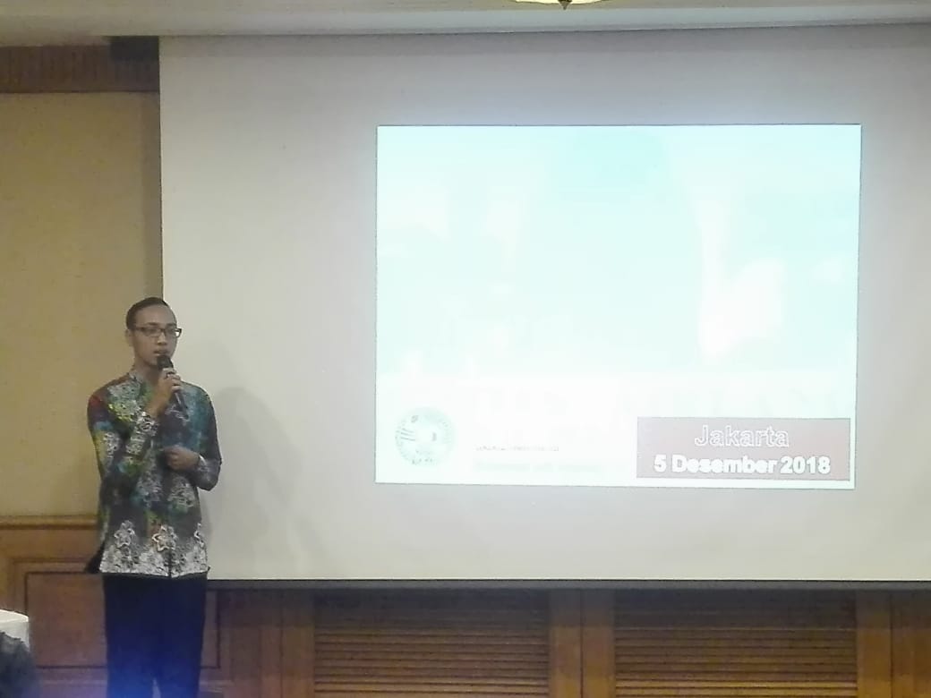 Dian Pratama saat melakukan presentasi. (Foto: Istimewa)