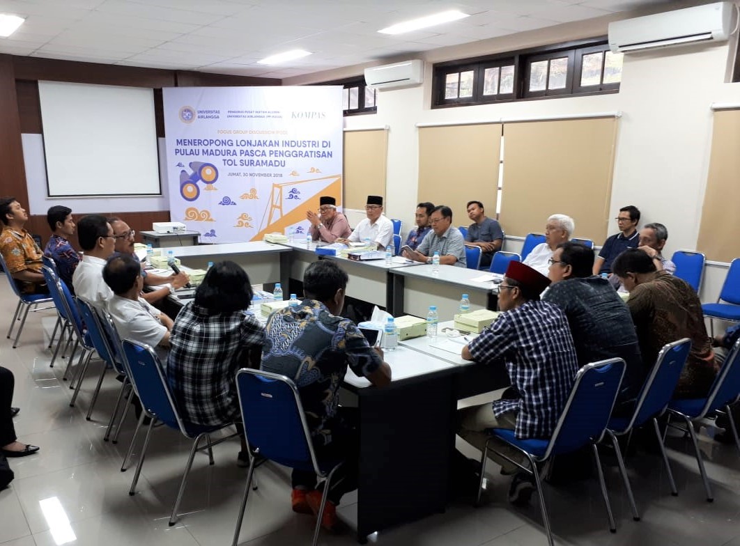 SUASANA Focus Group Discussion (FGD) oleh harian Kompas dengan Universitas Airlangga, Ikatan Keluarga Alumni Universitas Airlangga (IKA UA), dan Ikatan Alumni Fakultas Ekonomi dan Bisnis Universitas Airlangga (IKAFE) pada 31 November 2018. (Foto: Istimewa)