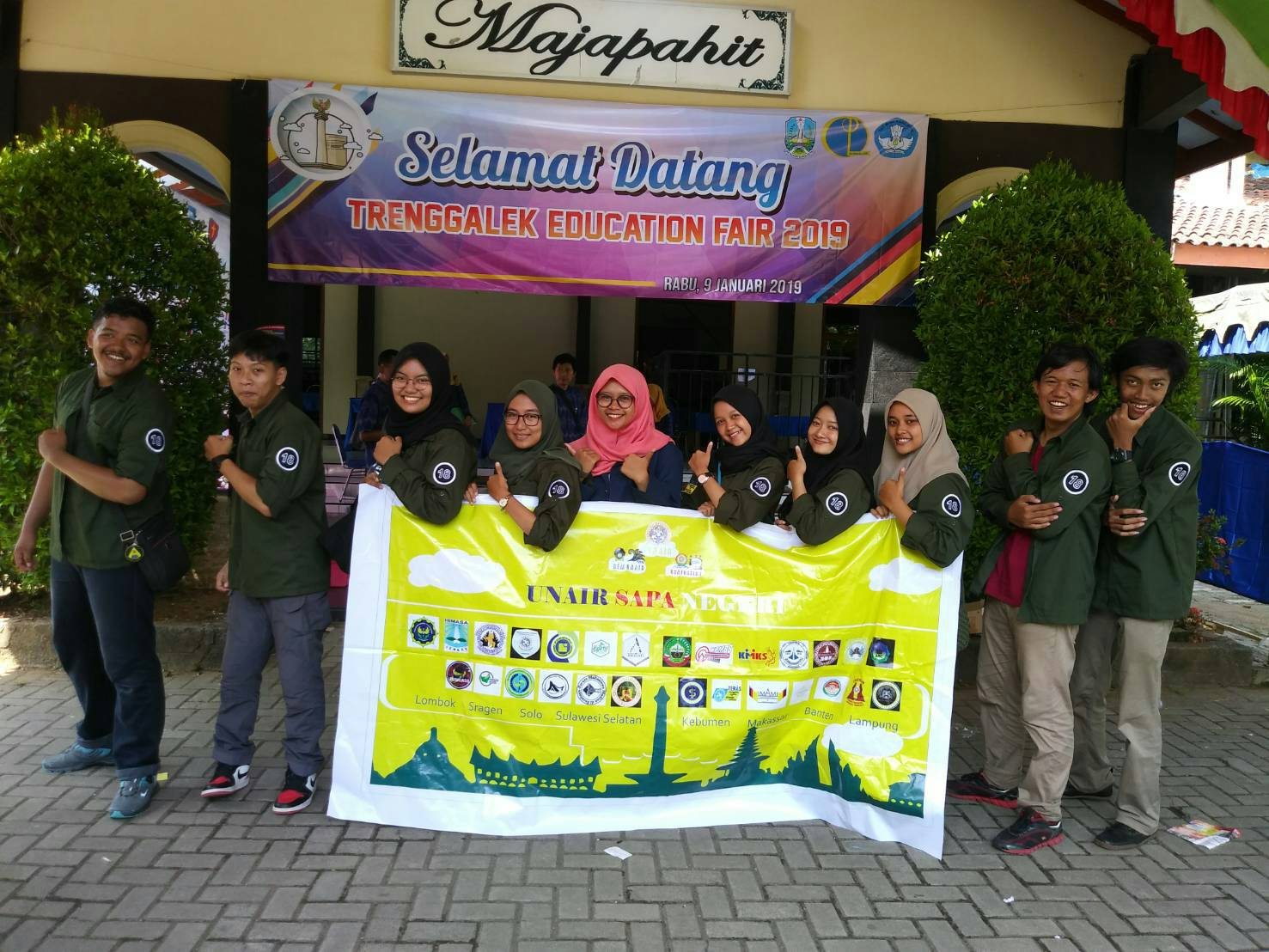 TERAS ikut berkontribusi dalam program UNAIR Sapa Negeri yang diadakan oleh BEM UNAIR. (Foto: Istimewa)