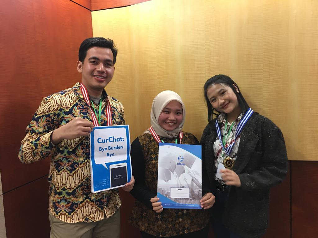 Psychology students win in Korea