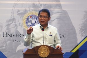 MENTERI Komunikasi dan Informatika Rudiantara dalam Expert Sharing sebagai rangkaian acara peringatan Hari Pers Nasional (HPN) 2019 di Surabaya di Aula Garuda Mukti, Kampus C Universitas Airlangga, pada Jum’at siang (8/2/2019). (Foto: Feri Fenoria Rifa’i)