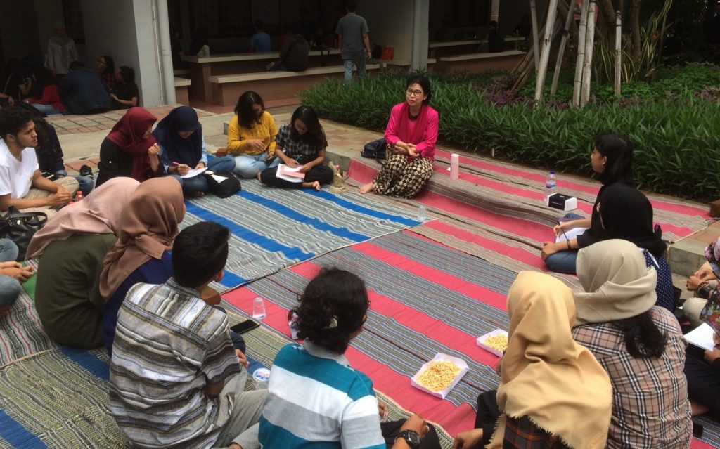 The discussion on " Women Friendly Campus" held at the back of FISIP UNAIR