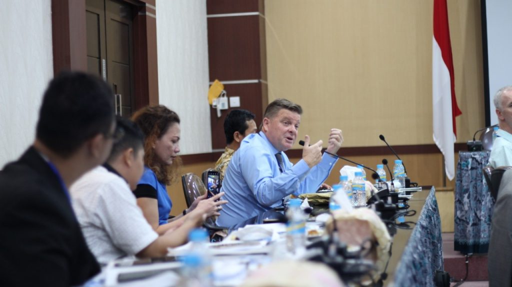 Assoc. Prof. Simon Leunig speaks in the Western Australia and East Java Universities Consortium (WAEJUC)