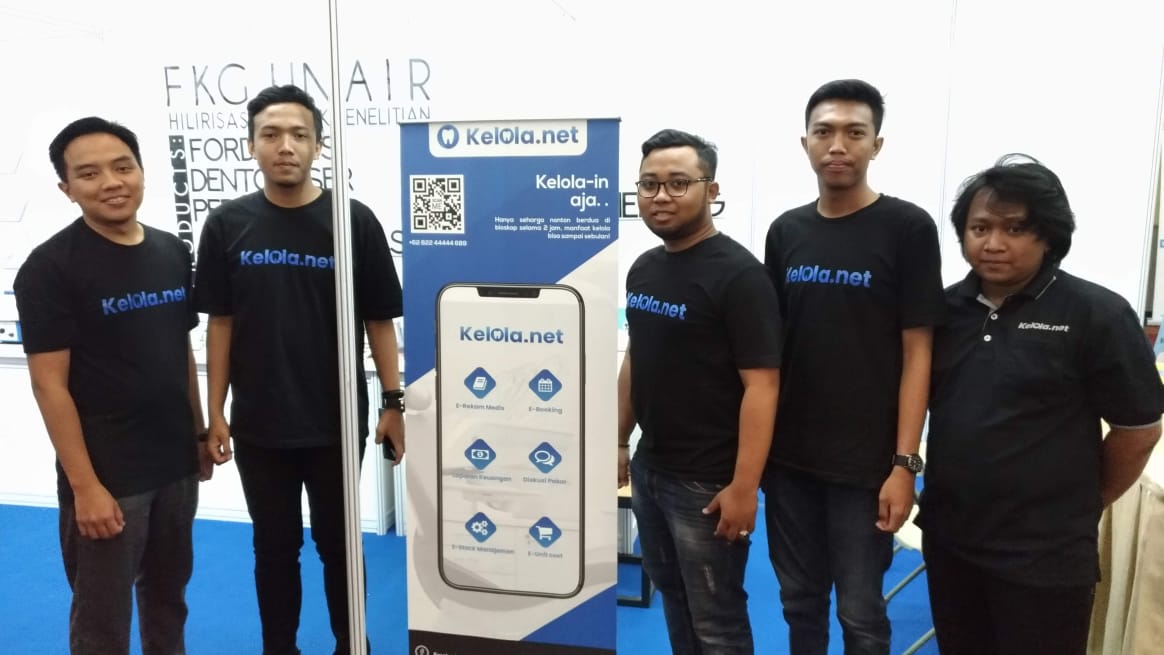 TIM Kelola.net saat melakukan soft launching dalam pameran Airlangga Dental Expo (AIDENTEX) pada 4–6 Oktober 2018 di Dyandra Convention Centre, Surabaya. (Foto: Istimewa)