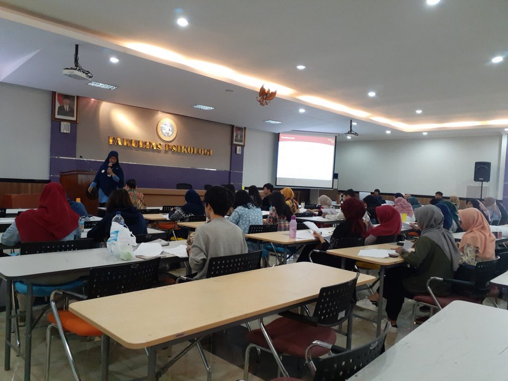 TOEFL WORKSHOP and simulation "Your Chance to Learn and Practice English Better!" on Saturday, April 13 at FPsi Hall of UNAIR.
