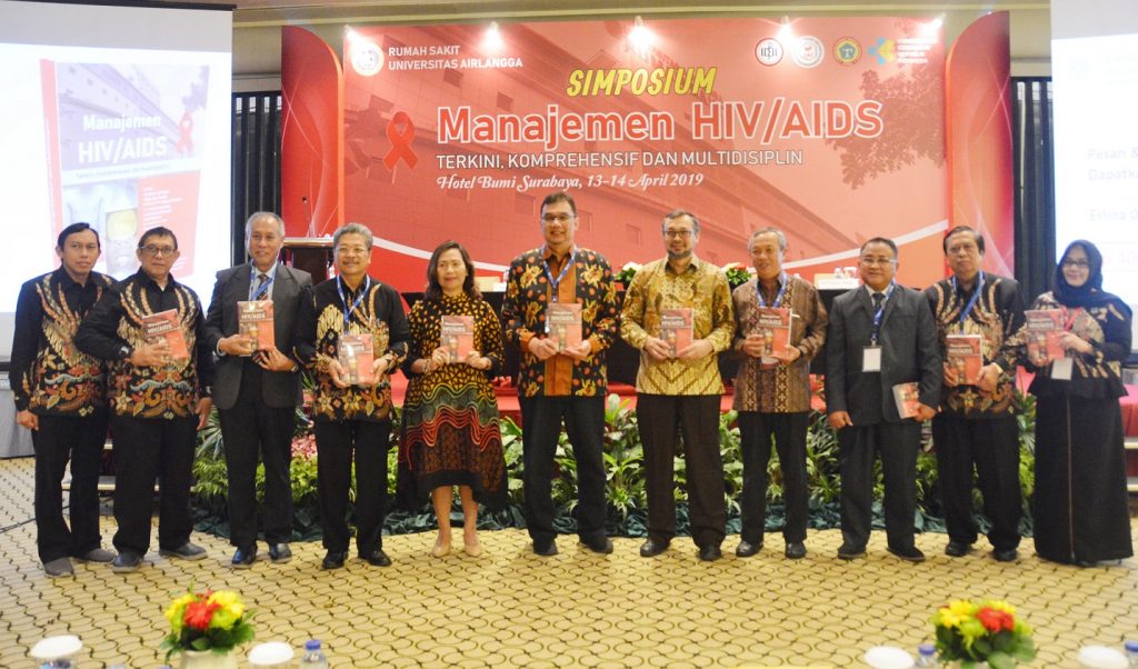 Book launching of HIV / AIDS Management by Vice Rector III Prof. Mochammad Amin Alamsjah, Ir., M.Si., Ph.D (fifth from the right).