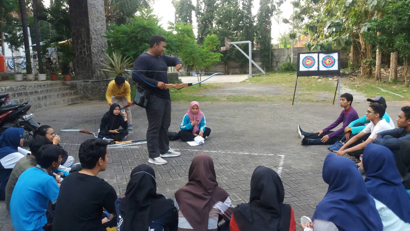 KOMIKAT Panahan PSDKU Banyuwangi saat melakukan latihan bersama. (Foto: Istimewa)
