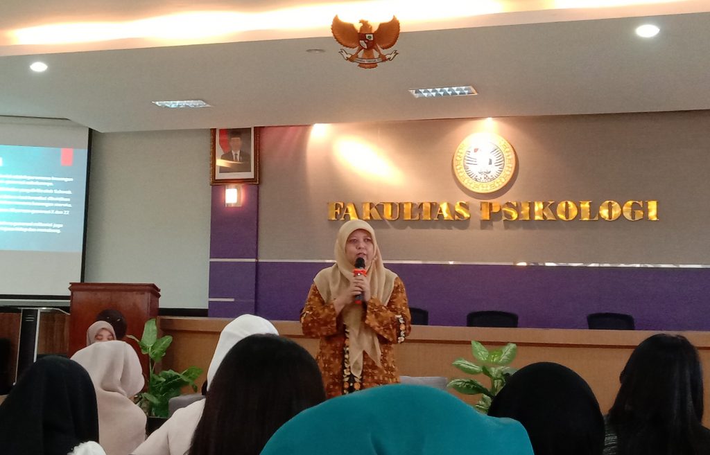 Universitas Airlangga (UNAIR) Faculty of Psychology (FPsi) students held a financial planning seminar. The seminar on Financial Planning for Millennials was held on Saturday, May 18, 2019.