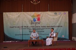 DR. BAMBANG in Tabligh Akbar talkshow at Graha Auditorium - BIK IPTEKDOK FK UNAIR on Saturday, May 18, 2019.