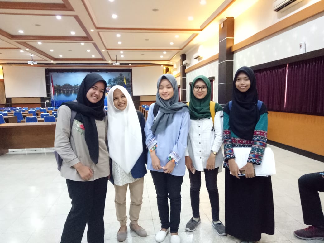 TIM PKM-K Funtastis Lipcard usai melakukan monitoring dan evaluasi. (Foto: Istimewa)