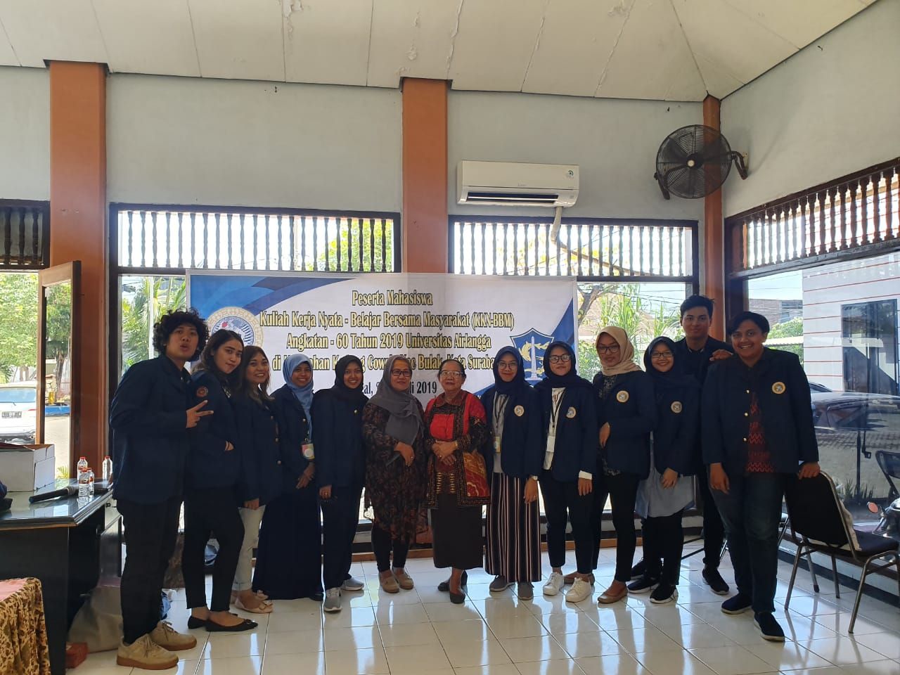 PHOTO with Kedung Cowek KKN team and their supervisors after the counseling event. (Photo: Courtesy)
