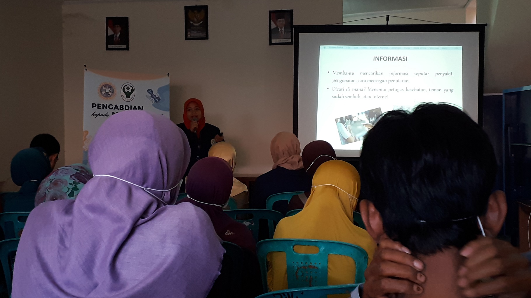 Presentation on tuberculosis. (Photo: Muhammad Wildan Suyuti)