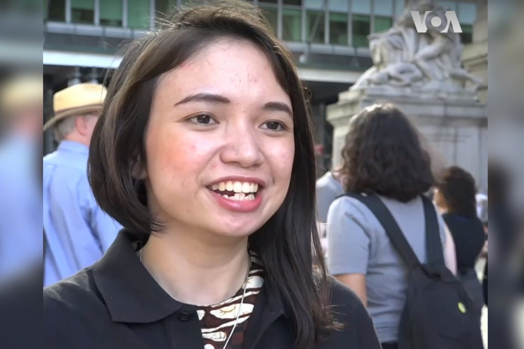 VANIA Santoso, an alumna of Management Study Program Faculty of Economics and Business (FEB) Universitas Airlangga. (Photo: Courtesy)