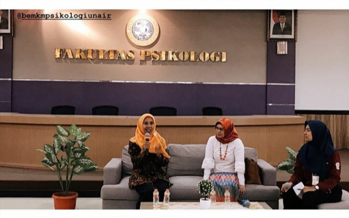 PEMATERI saat memberikan penjelasan mengenai ABK. (Foto: Istimewa)