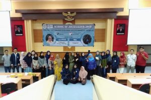 PESERTA dan pemateri seusai acara pasa Kamis (17/10/19). (Foto: Intang Arifia)