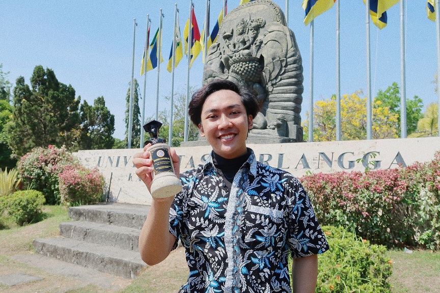 LALU Ary Kurniawan Hardi, Juara I Mawapres FISIP UNAIR 2019. (Foto: dokumentasi pribadi)