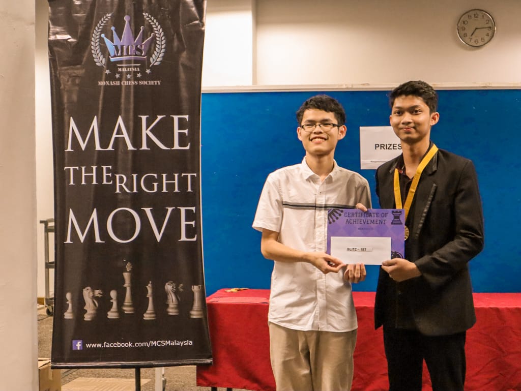 (RIGHT) Alvredo Satriawan Singgih, an FEB UNAIR student wins first place at the International Open Chess Championship at Monash University Malaysia, November 23-24, 2019). (Photo: By courtesy)