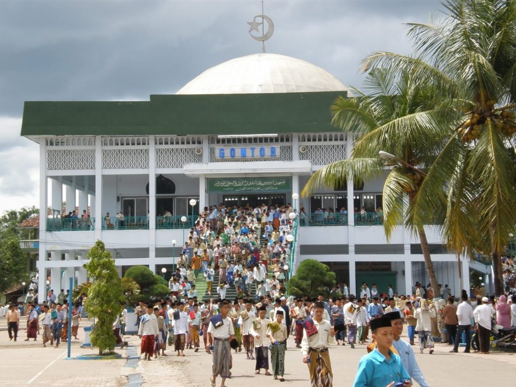 ILUSTRASI: suasana pondok pesantren. (Foto: Istimewa)
