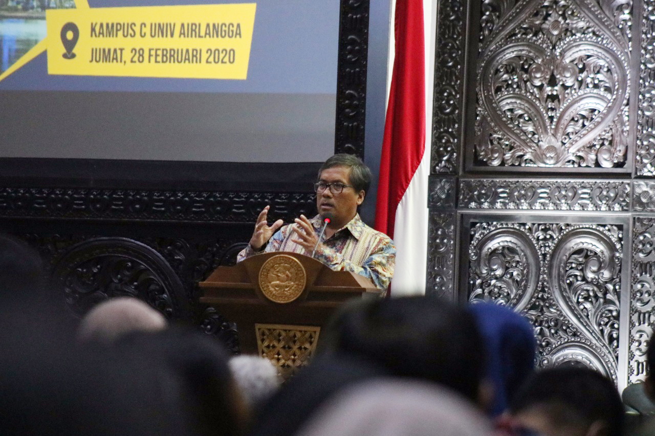 Dr. Umar Juoro, M.A., M.A.P.E, as special staff in the Coordinating Ministry for Economic Affairs in the Omnibus Law public discussion on Friday, February 28, 2020. (Photo: Agus Irwanto)