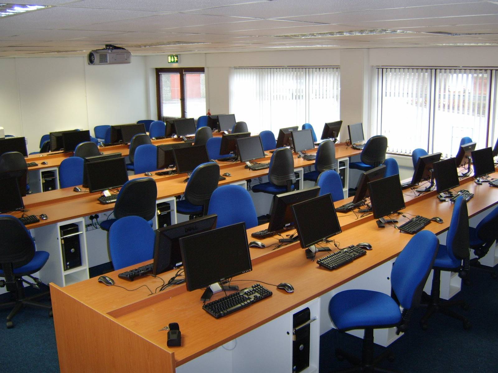 ILUSTRASI laboratorium komputer. (Foto: Istimewa)