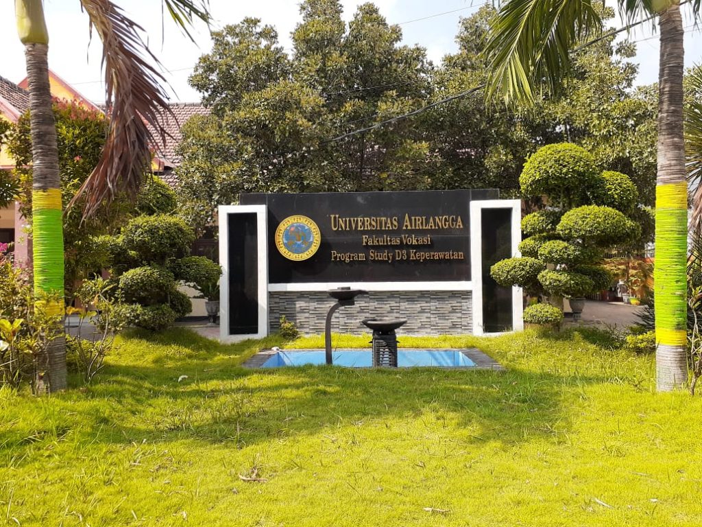 GEDUNG D3 Keperawatan di Gresik. (Foto: Istimewa)