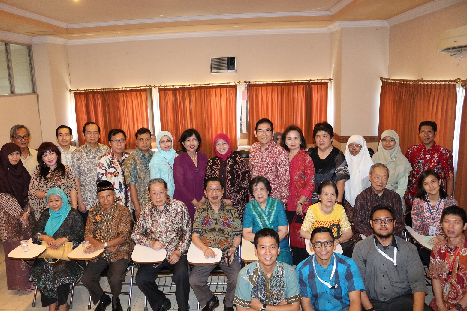 The Department of Medical Biology and Andrology program members in a gathering.