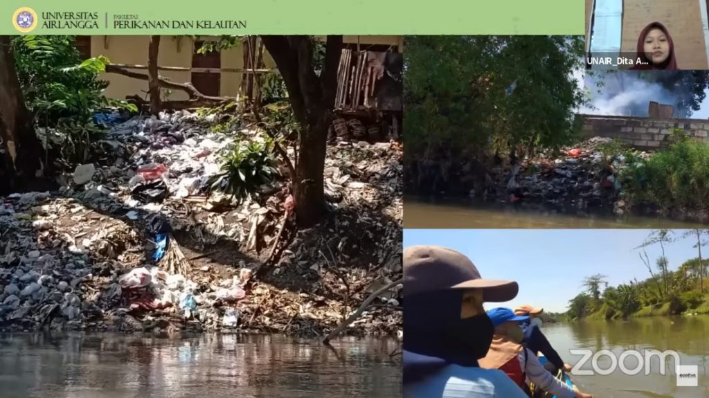 MAHASISWA FPK UNAIR melakukan penelitian di Sungai Brantas. (Foto: FPK UNAIR)