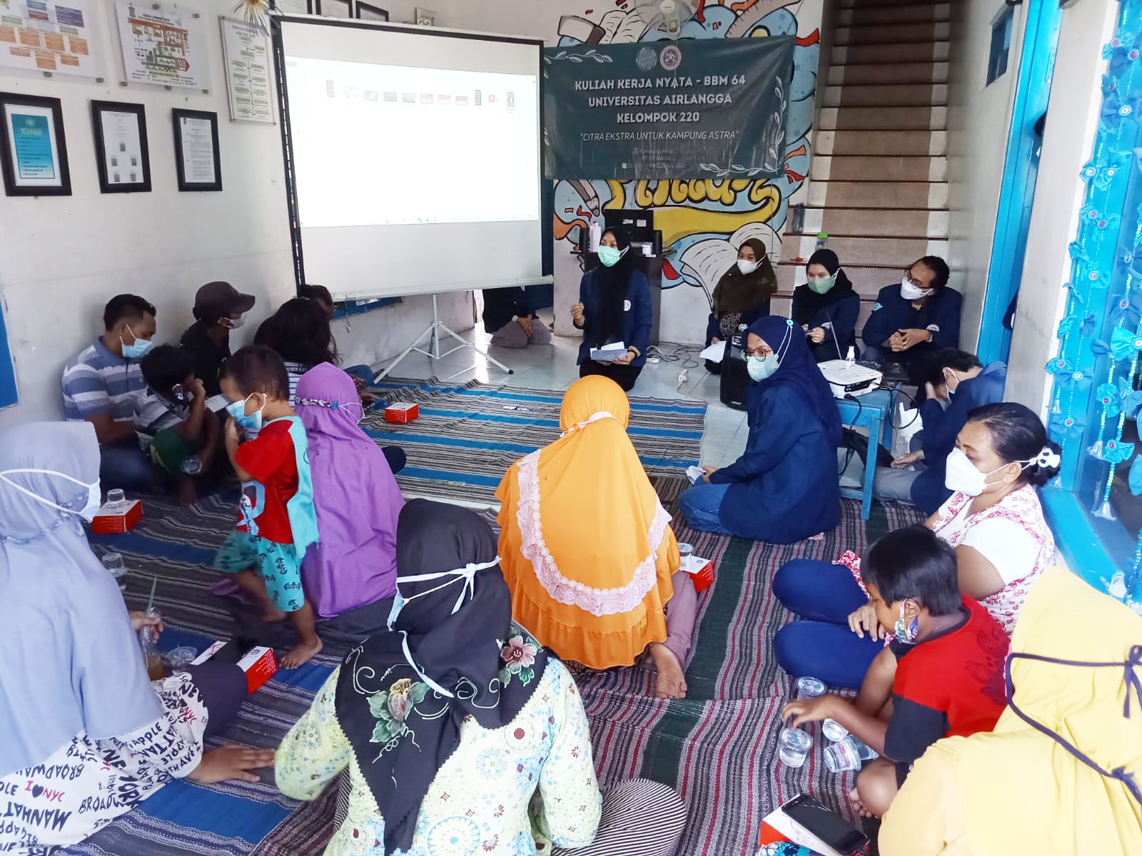 SUASANA sesi konsultasi bisnis bersama warga Kampung Astra. (Foto: Istimewa)