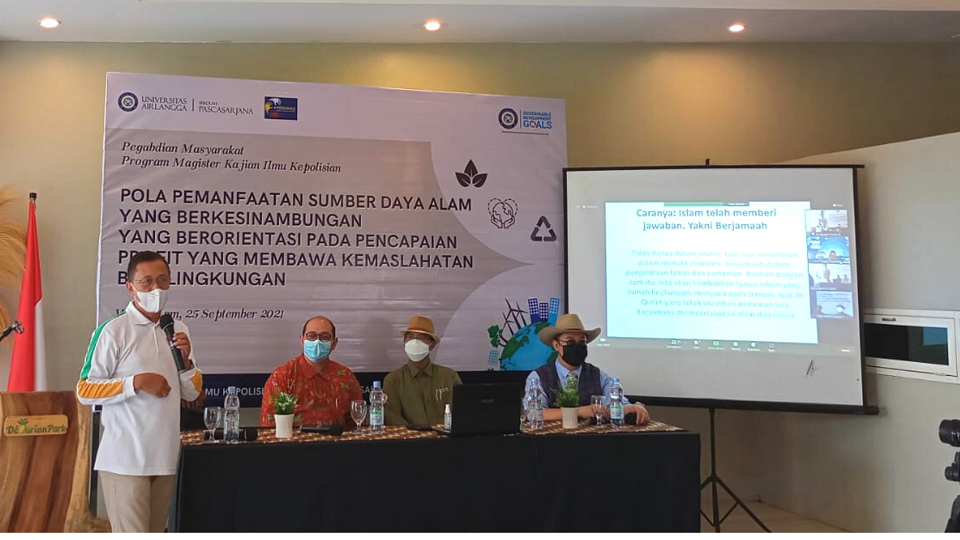 UNAIR Edukasi Warga Desa Wonosalam Tingkatkan Profit Usaha Durian