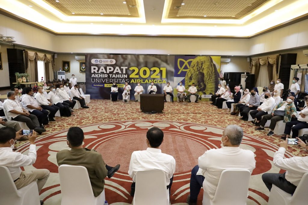 Tutup Tahun 2021, Rektor UNAIR Ajak Sharing Seluruh Pimpinan