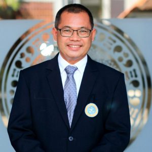 Prof Dr Purnawan Basundoro, SS MHum, Dekan FIB UNAIR (Foto: Istimewa)